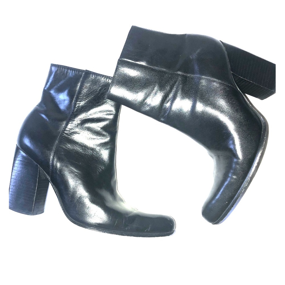 BCBG BLACK BOOTS